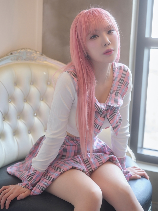 'Pink Cutie' with Dami via All Gravure - Pic #1