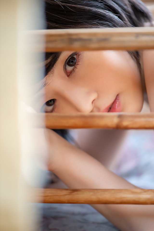 'Hypnotizing' with Tsubaki Sannomiya via All Gravure - Pic #3