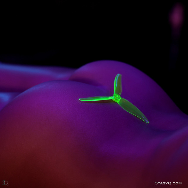 'Neons And Oil' with Lia Mango via StasyQ - Pic #15