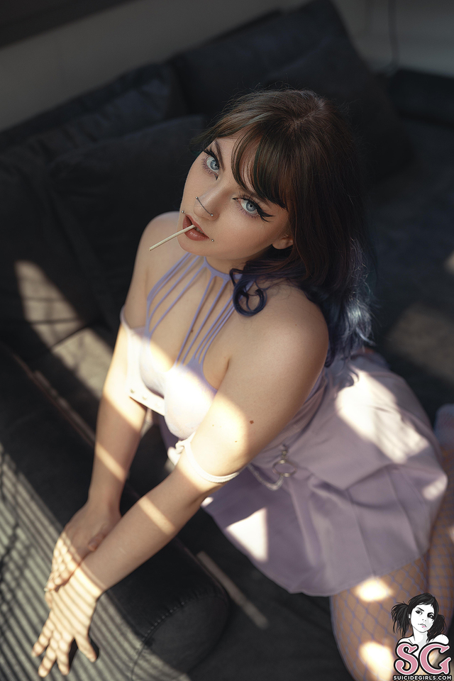 'Good Vibes' with Ghostilde via Suicide Girls - Pic #3