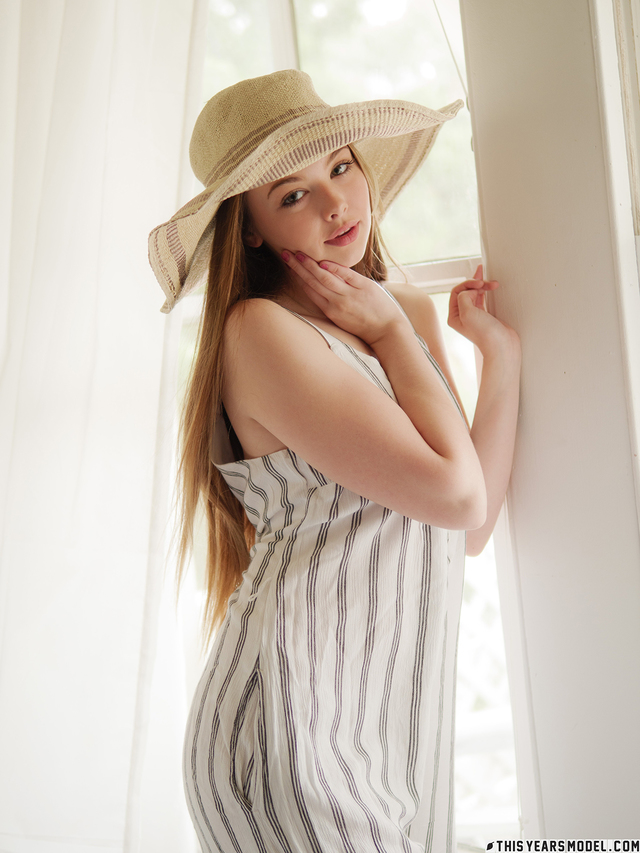 'Cutie In A Summer Hat' with Lana Lea via This Years Model - Pic #1