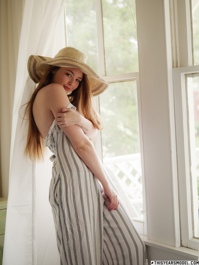 'Cutie In A Summer Hat' with Lana Lea via This Years Model - Pic #5