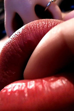 'Xo Eve The Nets Sexiest Asian Alt Model' with Xo Eve via xoeve.com