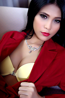 'Jinny Yun For TheBlackAlley' with Jinny Yun via theblackalley.com