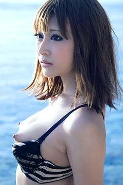 'Kirara Asuka via SexAsian18' with Kirara Asuka via All Gravure