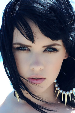 'Mermaid Mellisa' with Mellisa Clarke via mellisa-clarke.com