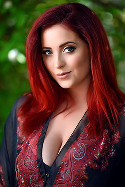 'Garden Strip' with Lucy V via lucy-v.com