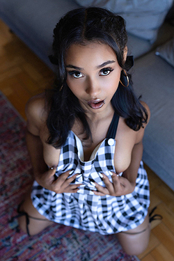 'Maid Of Dreams' with Onlybabyrxd via Suicide Girls