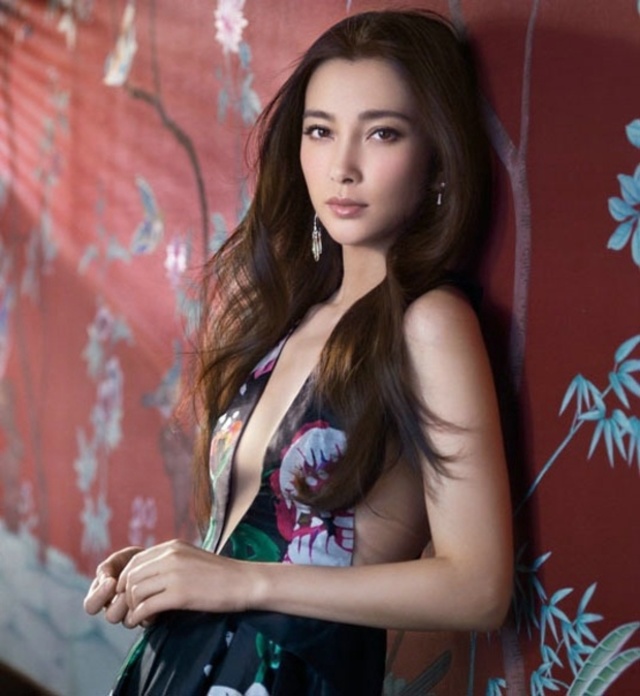 'Banned Asian Celebs Bingbing Li' with Bingbing Li via Banned Asian Celebs - Pic #5