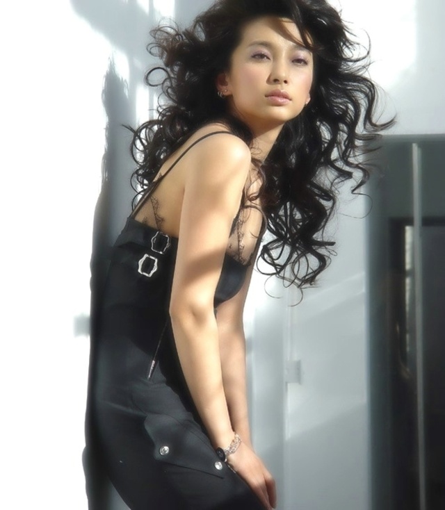 'Banned Asian Celebs Bingbing Li' with Bingbing Li via Banned Asian Celebs - Pic #12