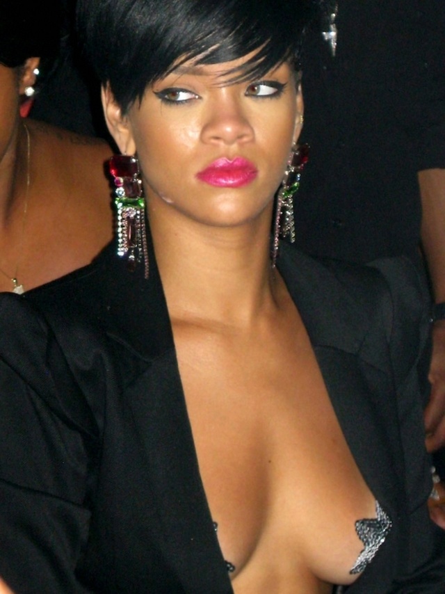 'Banned Black Celebs Rihanna' with Rihanna via Banned Black Celebs - Pic #4