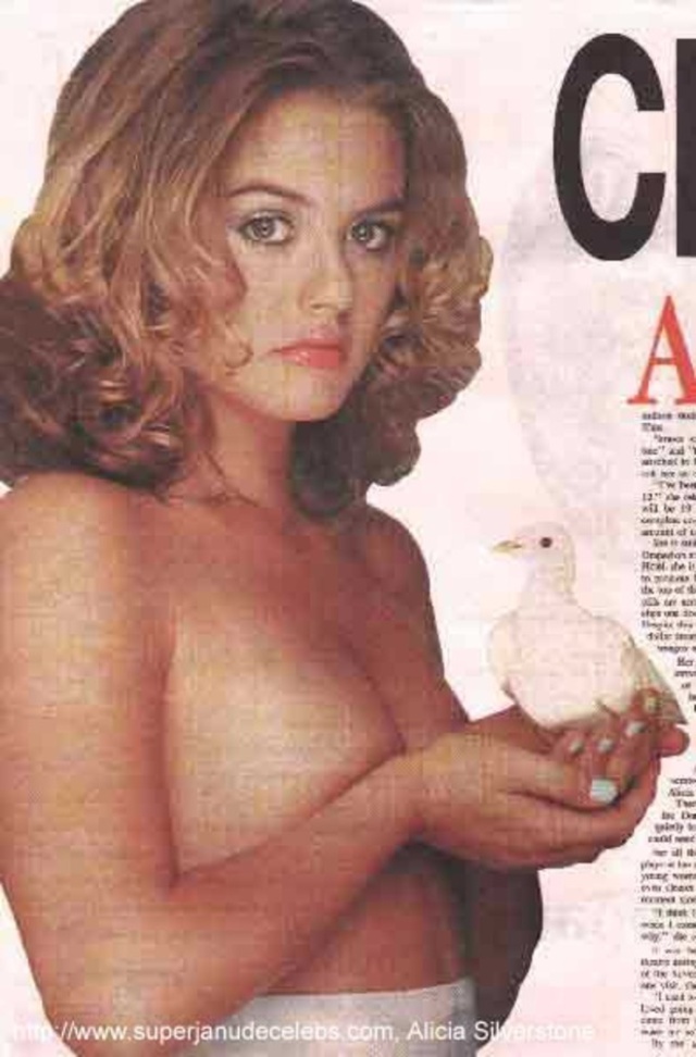 'ReallyCelebs Alicia Silverstone' with Alicia Silverstone via reallycelebs.com - Pic #11