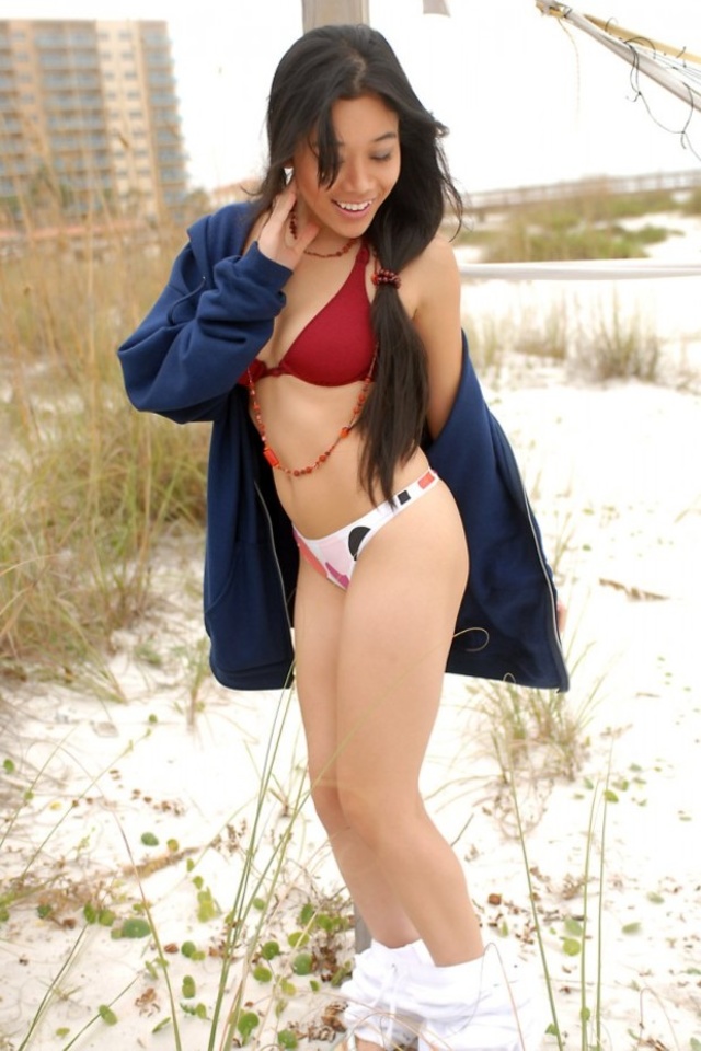 'Oriental Brunette Babe Annie Tee Posing Outdoor' with Annie Tee via 24mainstreet - Pic #5