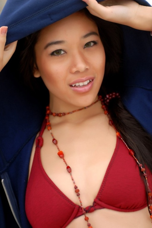 'Oriental Brunette Babe Annie Tee Posing Outdoor' with Annie Tee via 24mainstreet - Pic #6