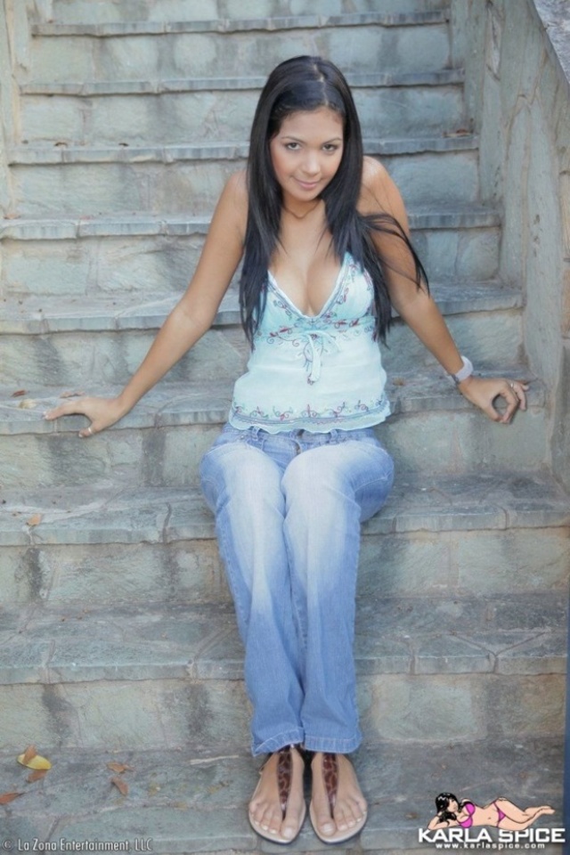 'Karla Spice Tight Jeans' with Karla Spice via karlaspice.com - Pic #1