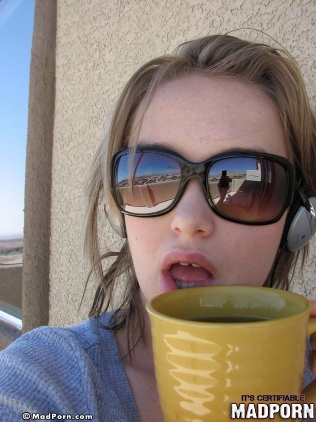 'Hot Amateur Babe Evelyn' with Evelyn via madporn.com - Pic #7