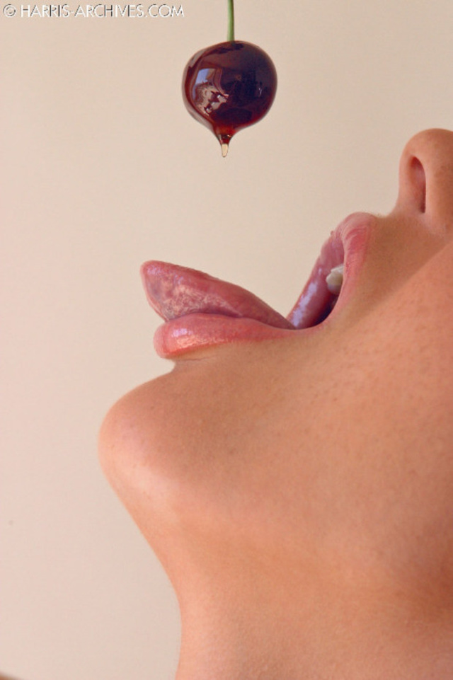 'Sandra Shine COME UP TO BEAUTY By Ron Harris' with  via harris-archives.com - Pic #13