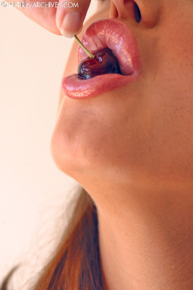 'Sandra Shine COME UP TO BEAUTY By Ron Harris' with  via harris-archives.com - Pic #15