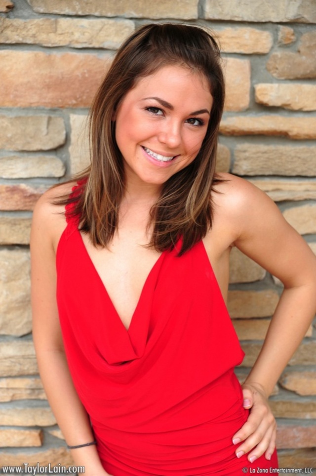 'Taylor Lain Red Mini' with Taylor Lain via taylorlain.com - Pic #2