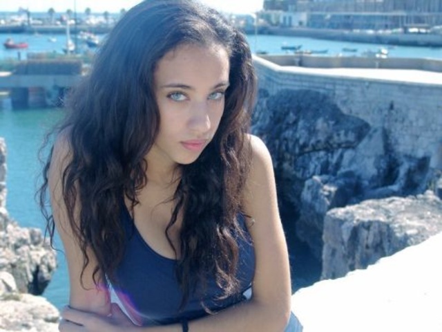 'Looks That Kill' with Killer Looks via Watch My GF - Pic #7