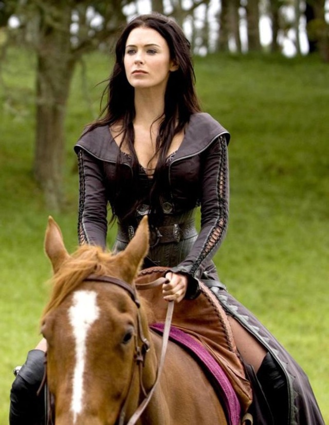 'Bridget Regan aka Kahlan Amnell' with Bridget Regan via Mr Skin - Pic #5