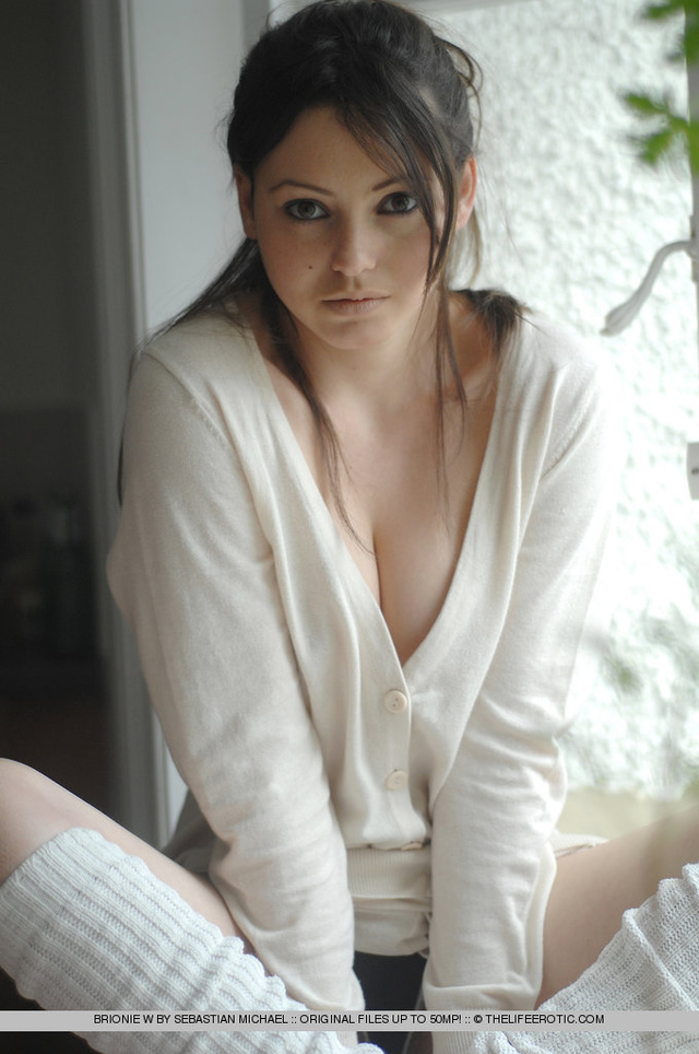 'Brionie W in White for The Life Erotica' with Brionie W via Met-Art - Pic #8