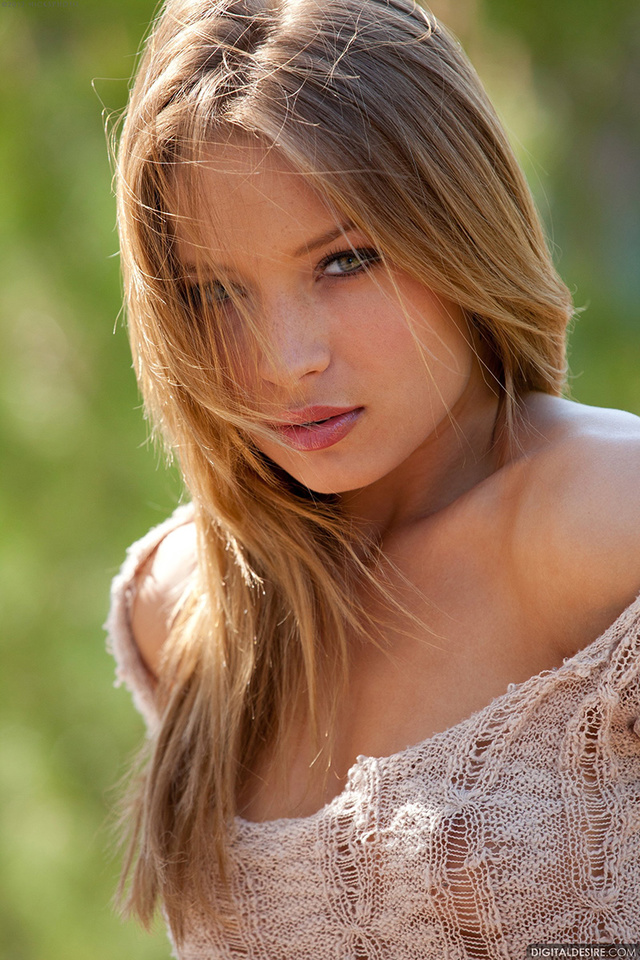 'Silvie Deluxe For DigitalDesire' with Silvie Deluxe via Digital Desire - Pic #4