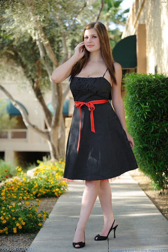 'Hot Dress To Go' with Danielle via danielleftv.com - Pic #7