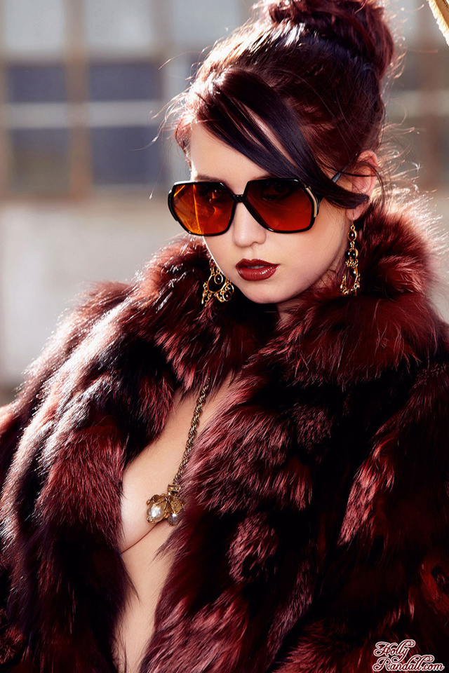 'Pimpette' with Chrissy Marie via hollyrandall.com - Pic #2