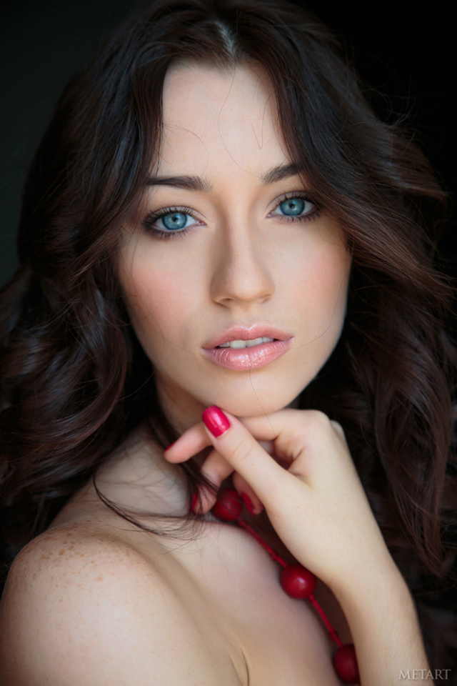 'Zsanett Tormay For Met-Art' with Zsanett Tormay via Met-Art - Pic #2