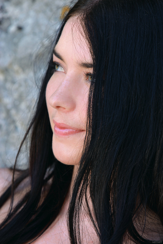 'Olivia F in Bisogno for Metart' with Olivia F via Met-Art - Pic #2