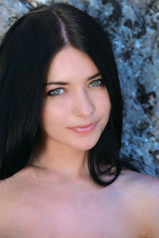 'Olivia F in Bisogno for Metart' with Olivia F via Met-Art - Pic #11