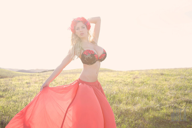 'Flowerbomb' with Jordan Carver via jordancarver.com - Pic #11