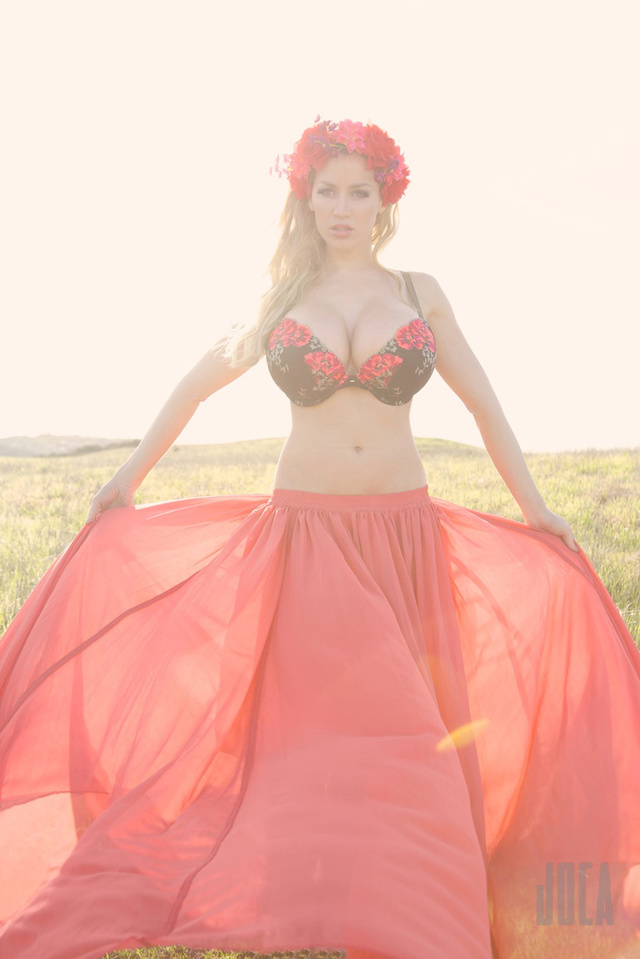 'Flowerbomb' with Jordan Carver via jordancarver.com - Pic #13