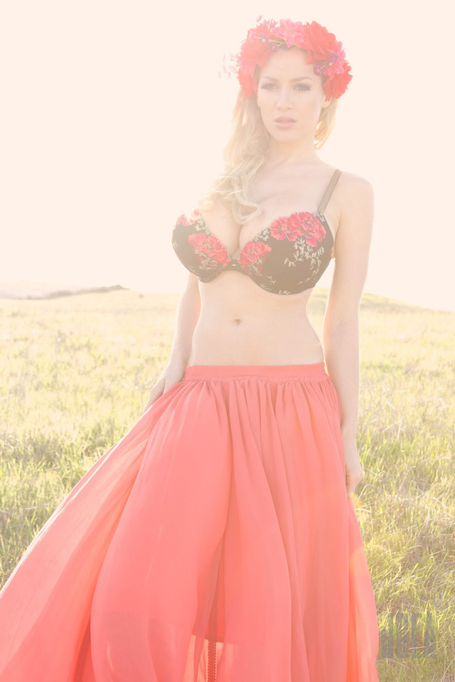 'Flowerbomb' with Jordan Carver via jordancarver.com - Pic #14
