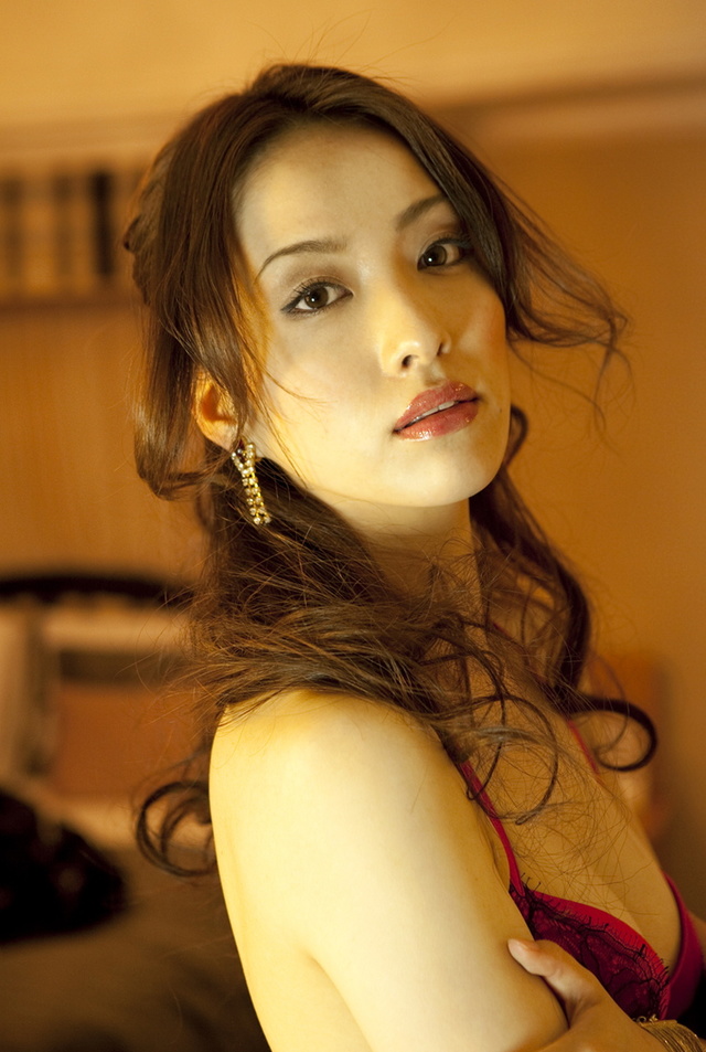 'Sensual Asian Hottie Saki Seto for Sexasian18' with Saki Seto via All Gravure - Pic #12
