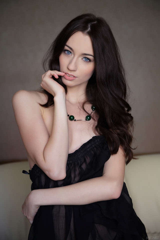 'Stunning Blue-Eyed Teen Zsanett Tormay in Cosmima via Met-Art' with Zsanett Tormay via Met-Art - Pic #8