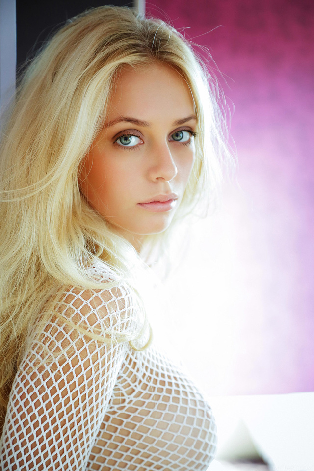 'Jennifer Mackay in Popolare via Met-Art' with Jennifer Mackay via Met-Art - Pic #3