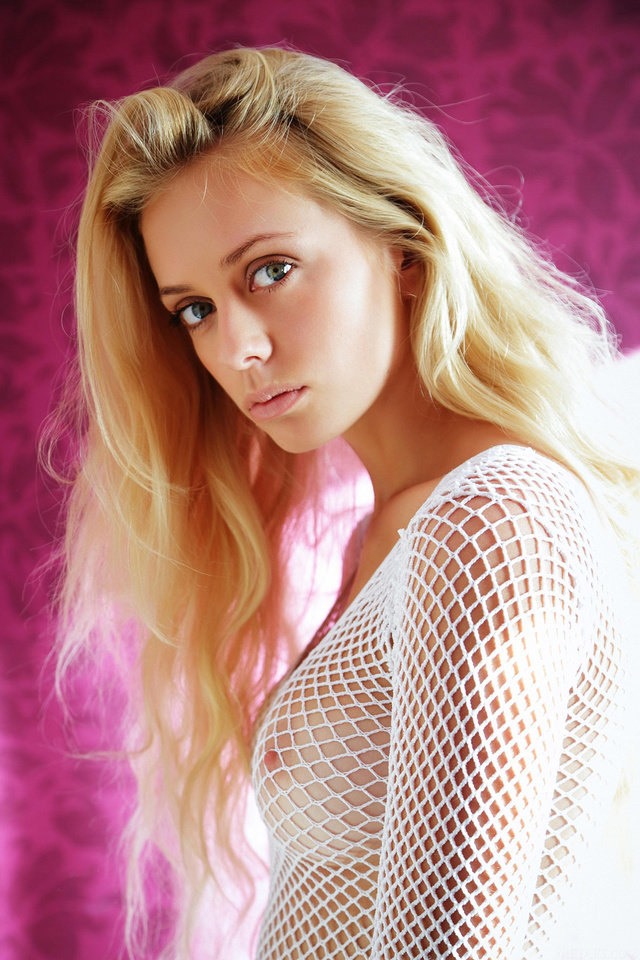 'Jennifer Mackay in Popolare via Met-Art' with Jennifer Mackay via Met-Art - Pic #5