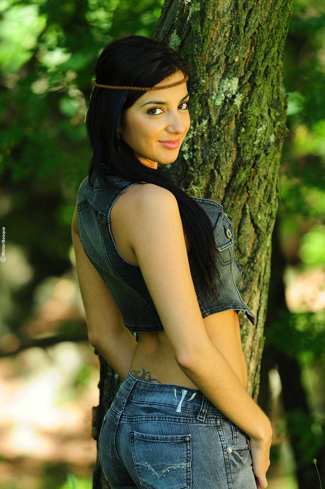 'Jade Via WalterBosque-Art' with Jade via Walterbosque-Art - Pic #2