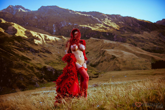 'Passion Valley' with Bianca Beauchamp via biancabeauchamp.com - Pic #9