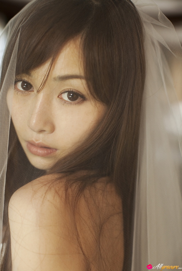 'Anri Sugihara Via AllGravure' with Anri Sugihara via All Gravure - Pic #2