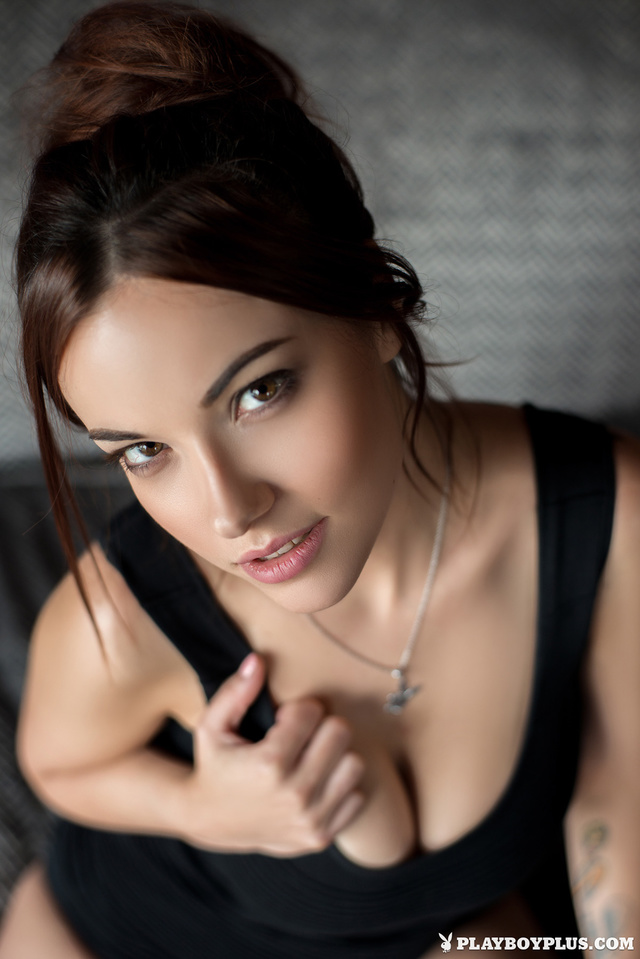 'Elizabeth Marxs Via Playboy' with Elizabeth Marxs via Playboy Plus - Pic #5