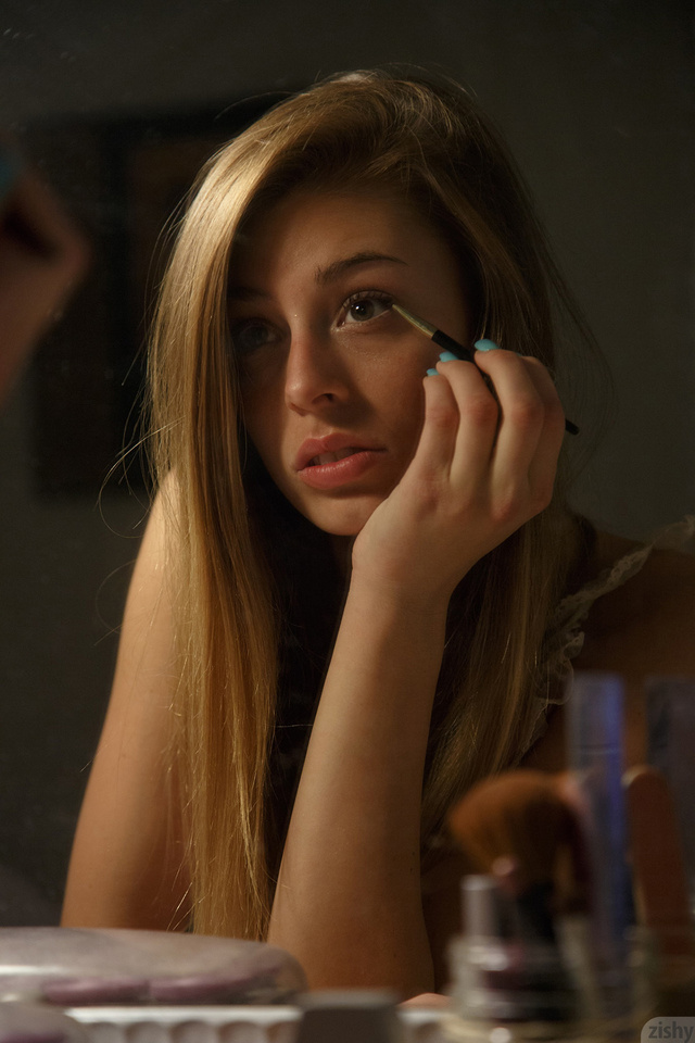 'Gracie Thibble Via Zishy' with Gracie Thibble via Zishy - Pic #6