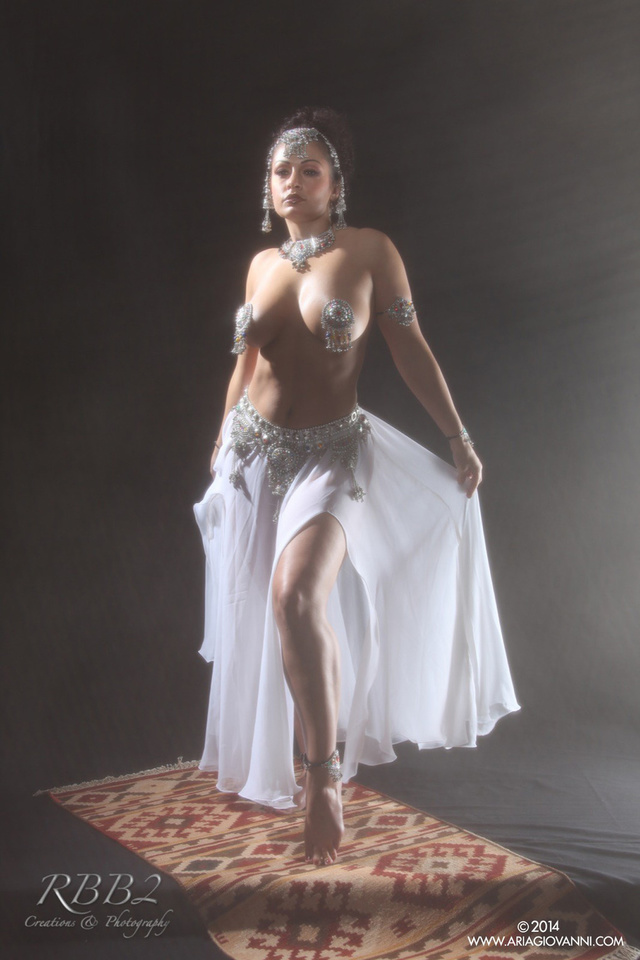 'Mata Hari Mist' with Aria Giovanni via mystique-magazine.com - Pic #1