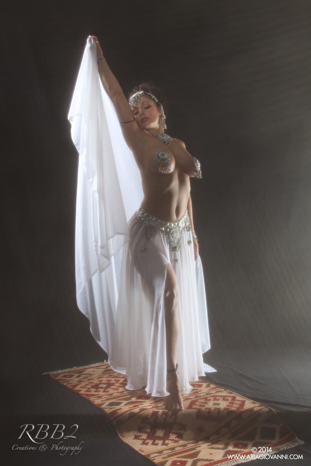'Mata Hari Mist' with Aria Giovanni via mystique-magazine.com - Pic #9