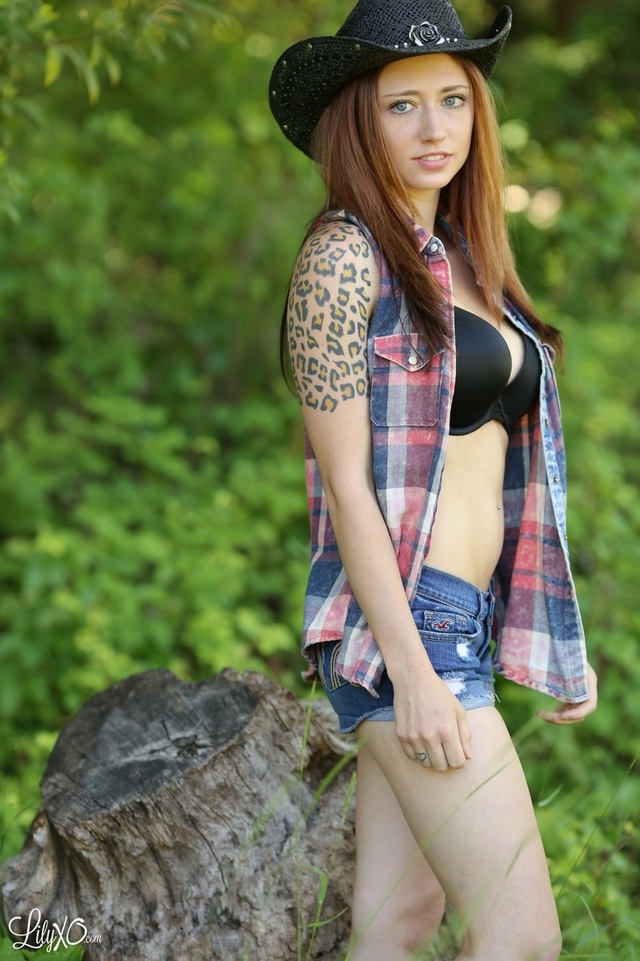 'Lily Xo Busty Cowgirl' with Lily Xo via Lily Xo - Pic #1