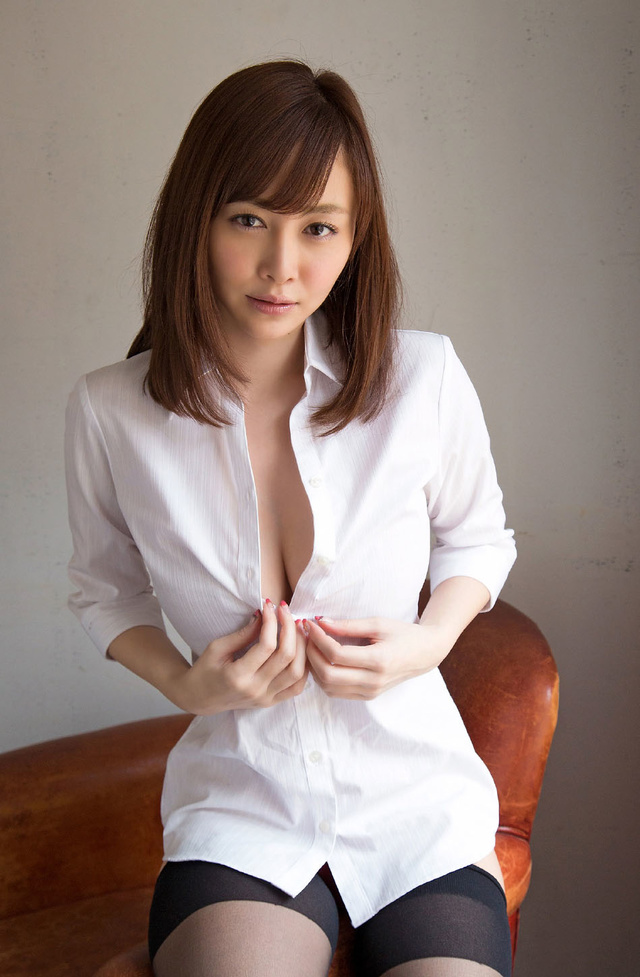 'Anri Sugihara Via AllGravure' with Anri Sugihara via All Gravure - Pic #3