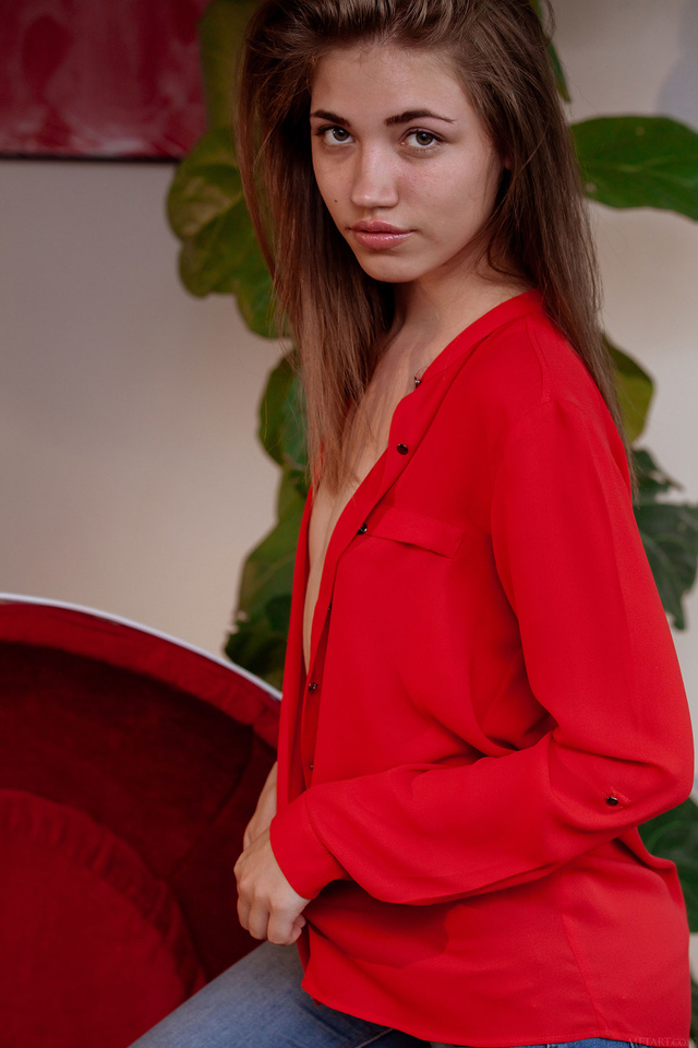 'Young Brunette Babe Jasmina Via Met-Art' with Jasmina via Met-Art - Pic #5