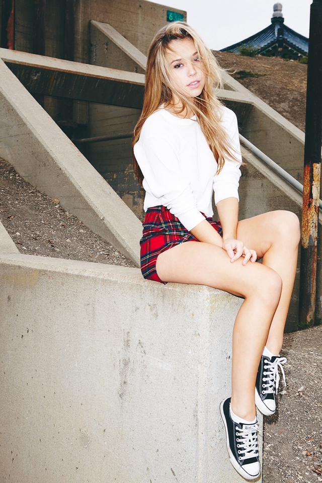 'American Beauty Alexis Ren' with Alexis Ren via Mr Skin - Pic #5